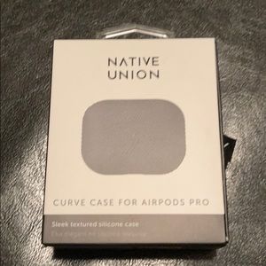 Native union AirPod pro case